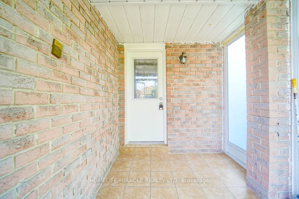 27 MILES FARM Road, Markham, ON L3S 2C2