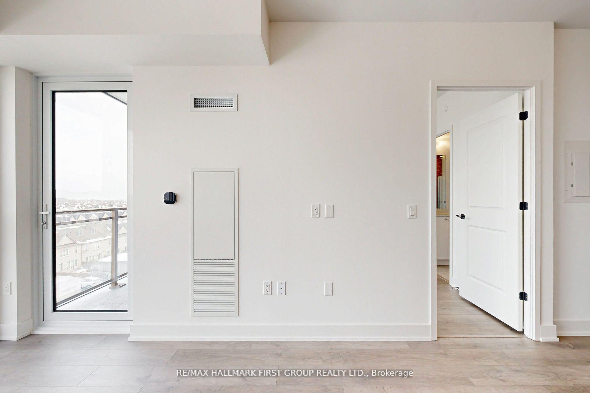 2 Bedrooms Condo at 2343 Khalsa, Oakville For sale