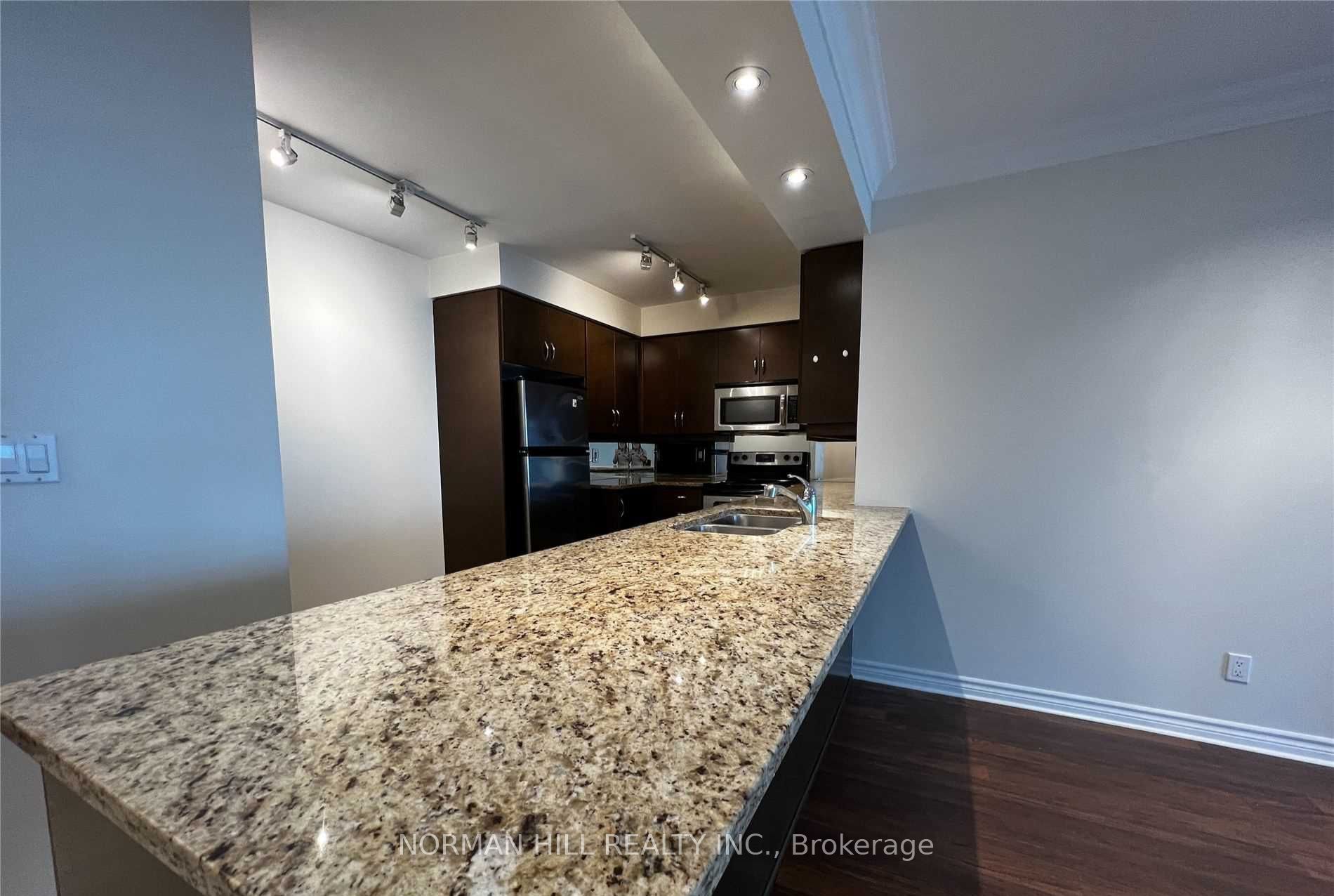 88 Promenade Circle, #1607