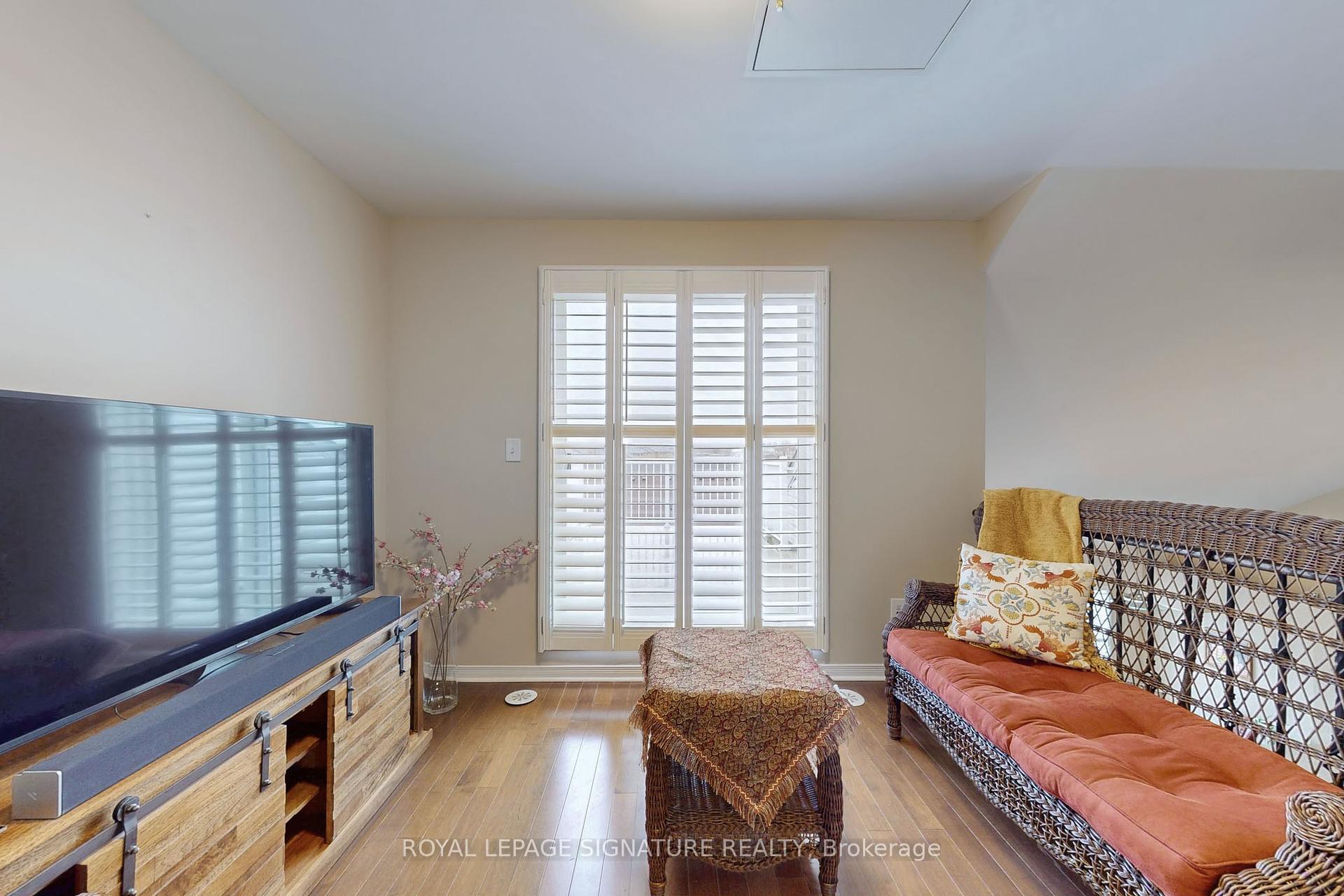 4 Bedrooms Condo at 649D Warden, Toronto For sale