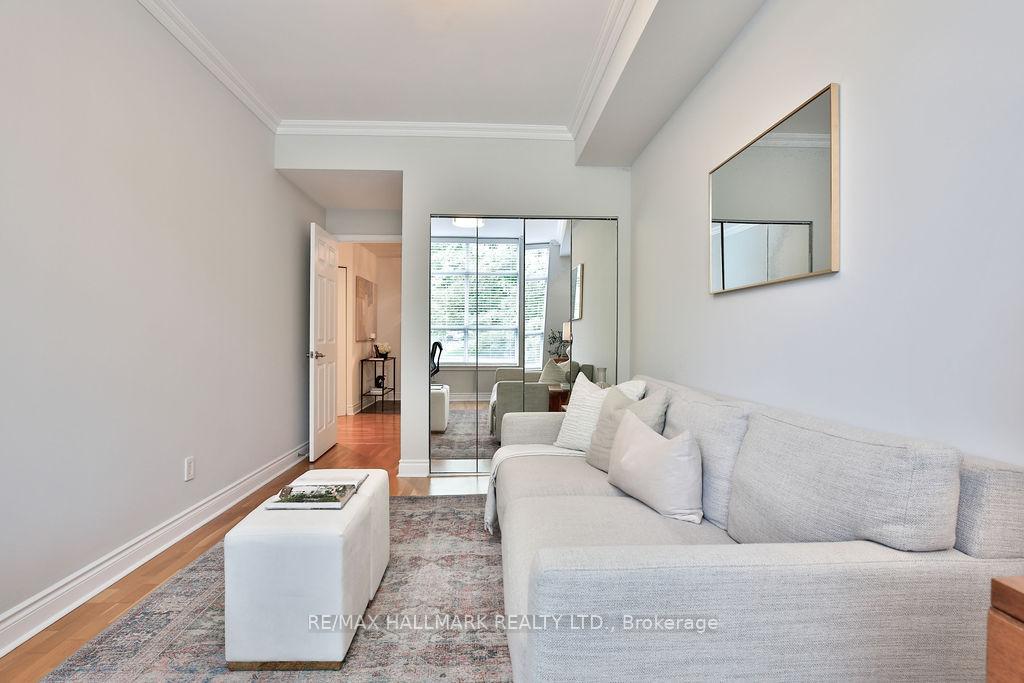 2 Bedrooms Condo at 2511 Bloor, Toronto For sale