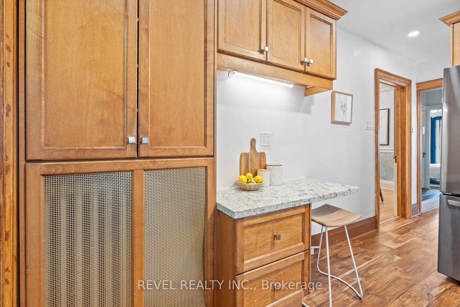 8 Sunnybrook Road