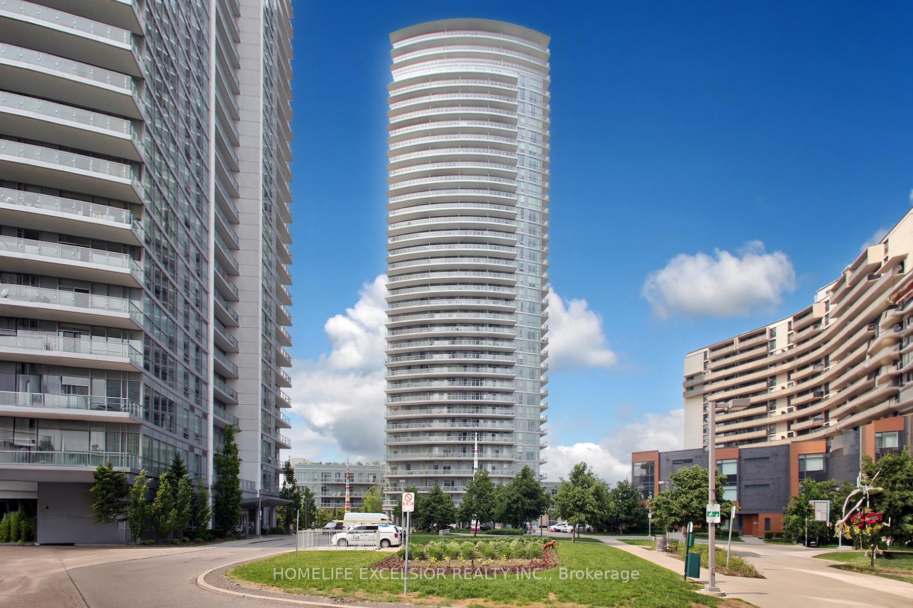 2 Bedrooms Condo at 70 Forest Manor, Toronto For sale