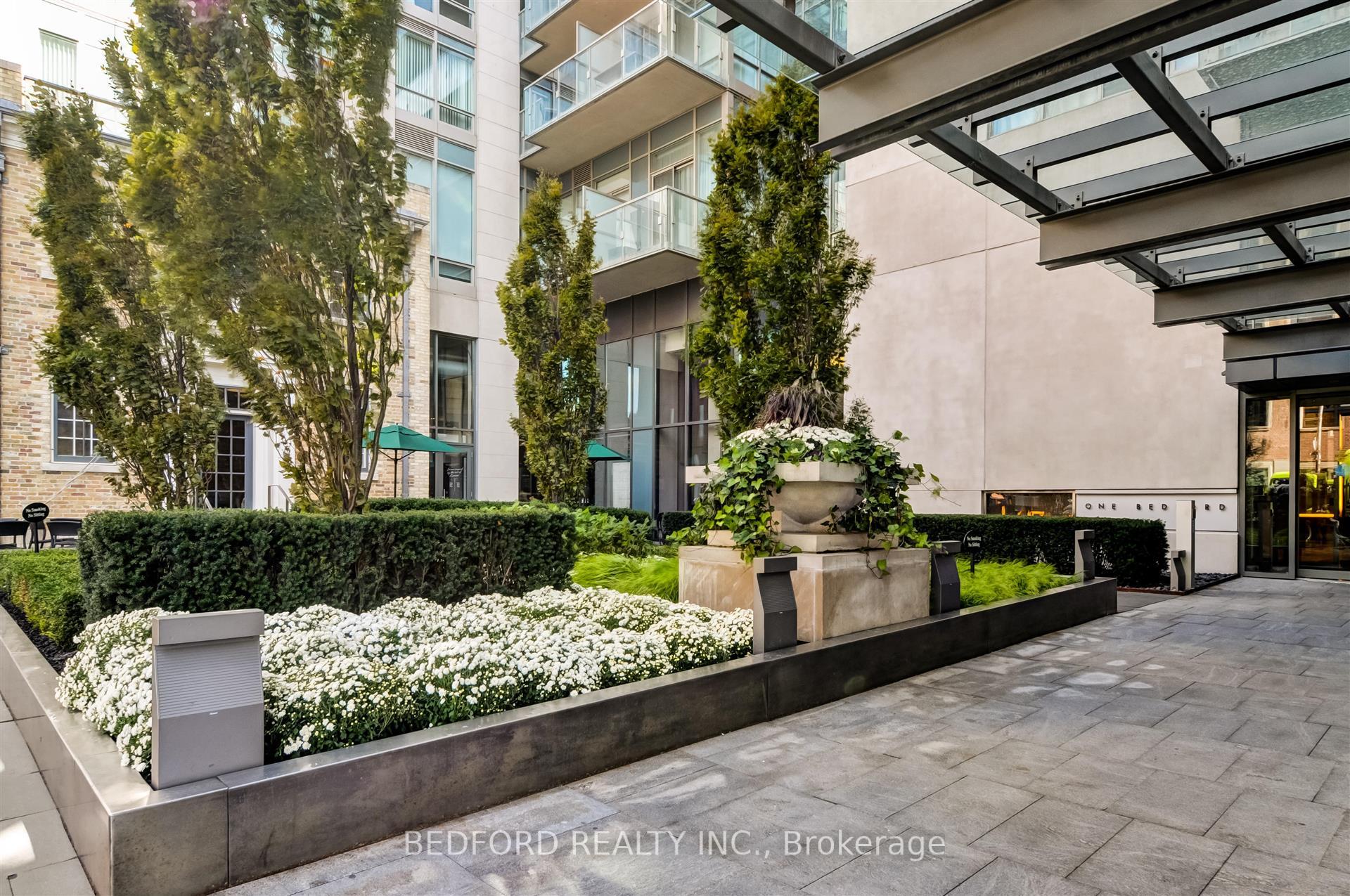 3 Bedrooms Condo at 1 Bedford,  Toronto For sale