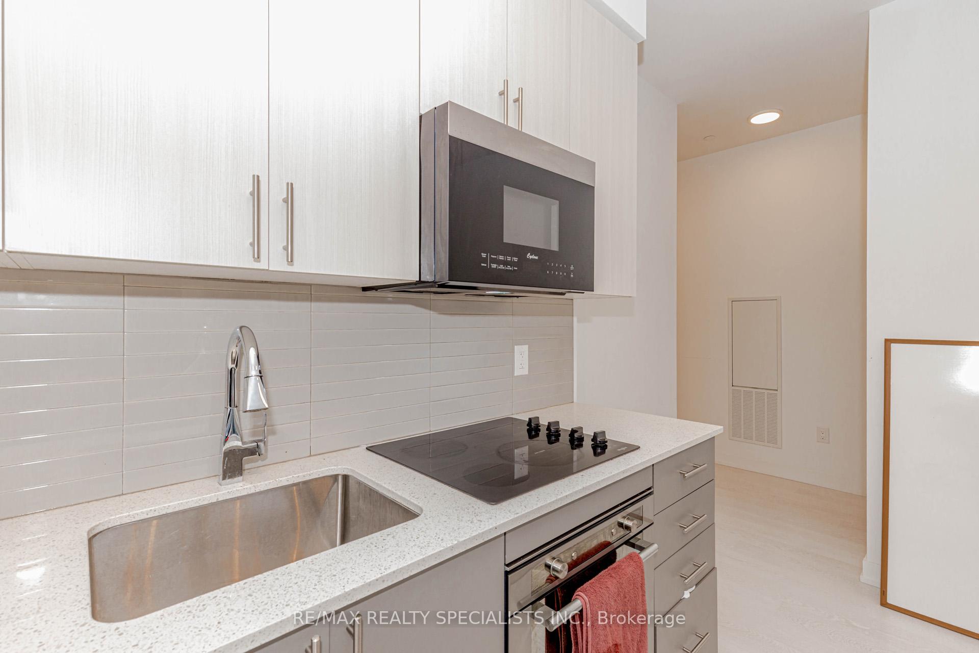 1 Bedroom Condo at 415 Main,  Hamilton For sale