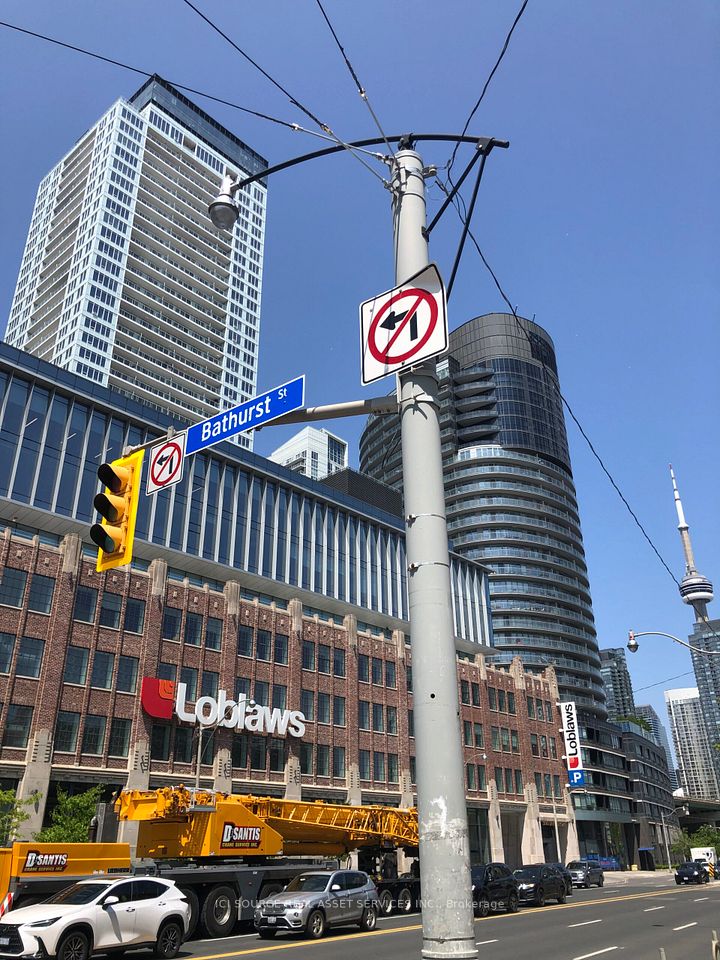 19 Bathurst
