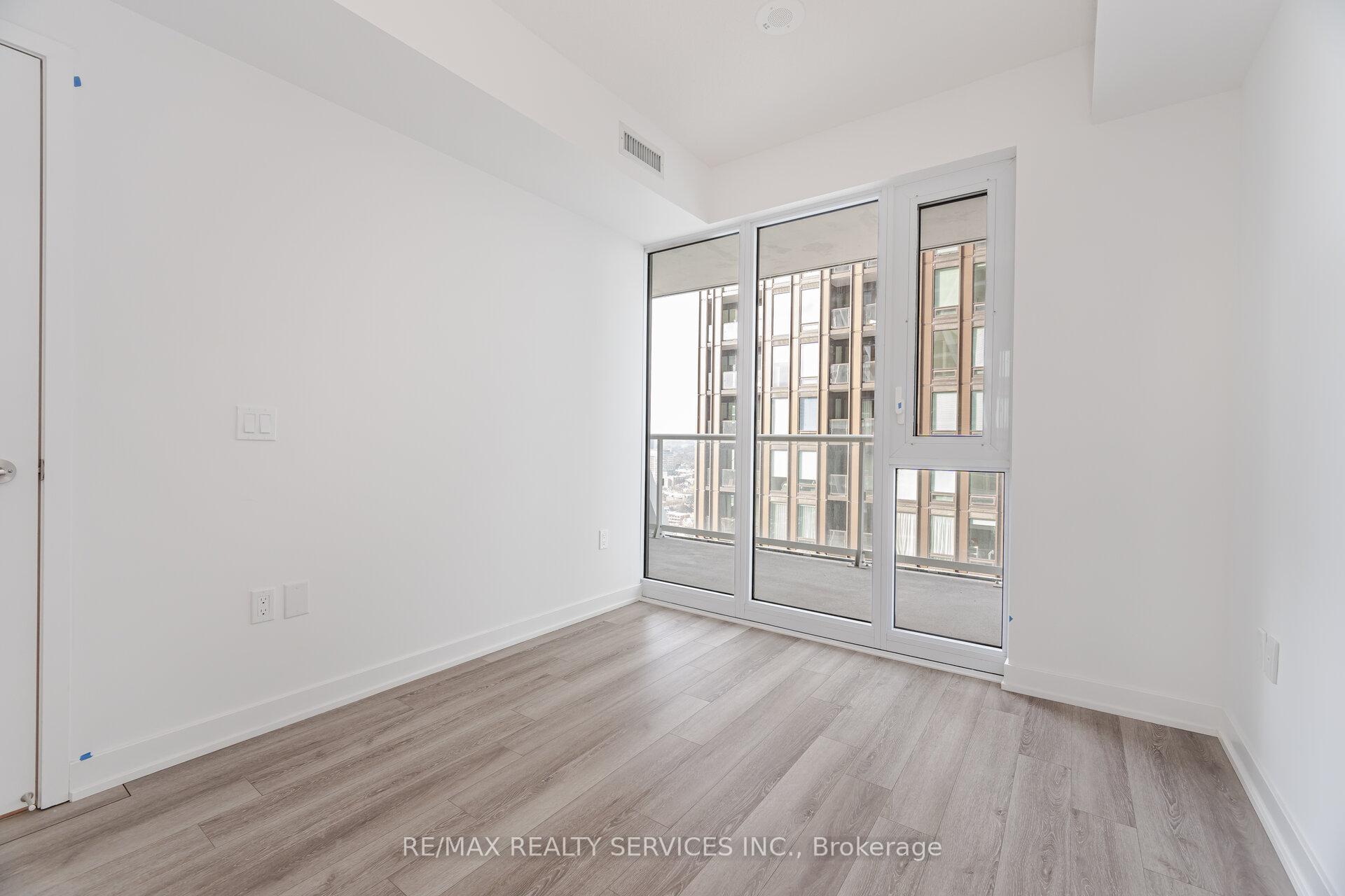 1 Bedroom Condo at 230 Simcoe, Toronto For sale