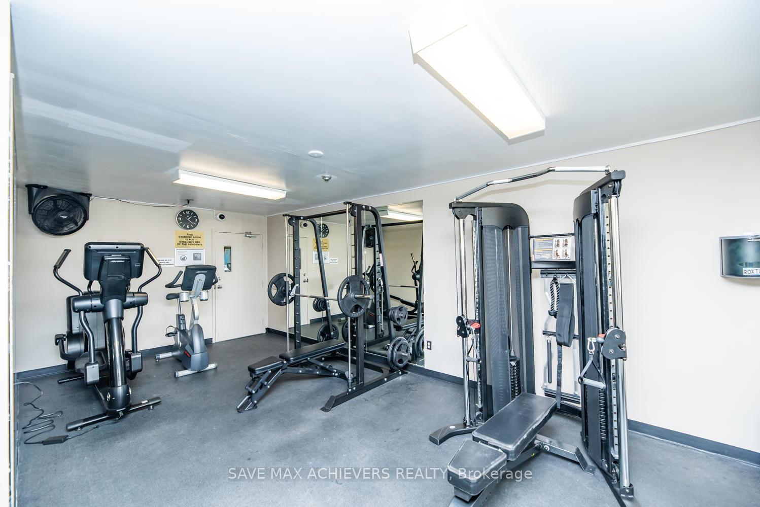 3 Bedrooms Condo at 21 Markbrook, Toronto For sale