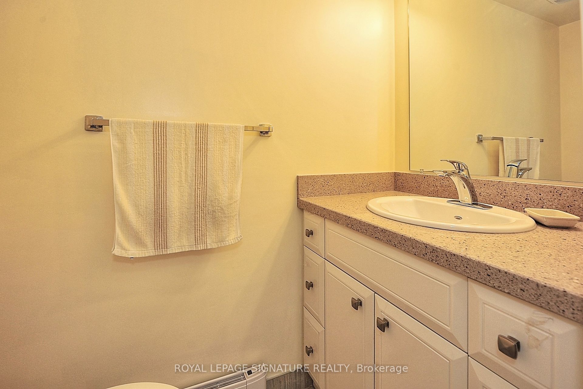 10 Tangreen Court, #702