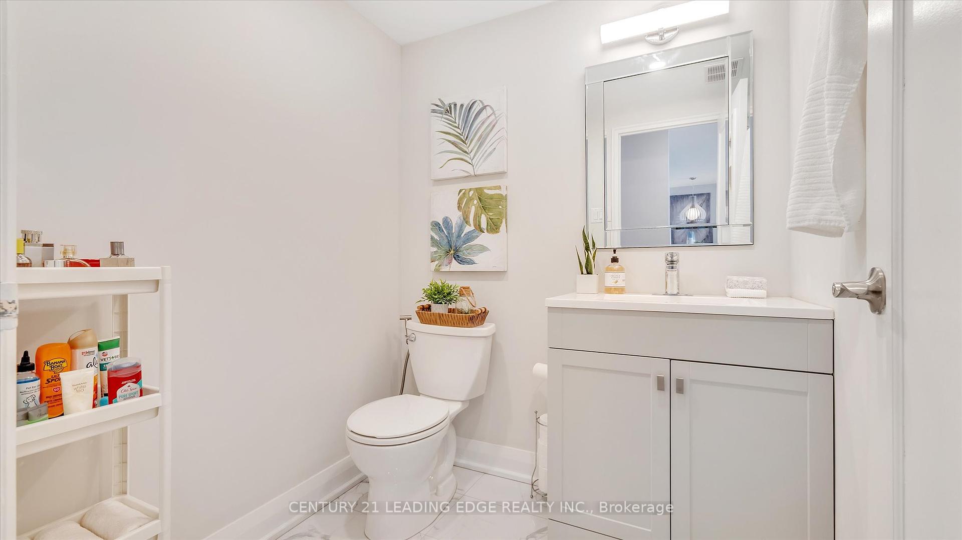 2 Bedrooms Condo at 80 Antibes, Toronto For sale