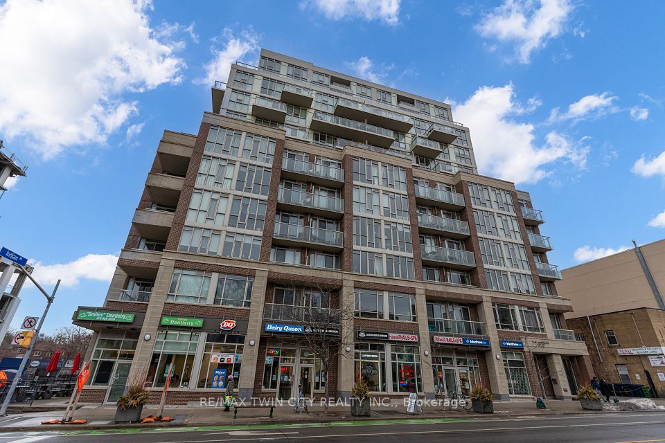 1638 Bloor
