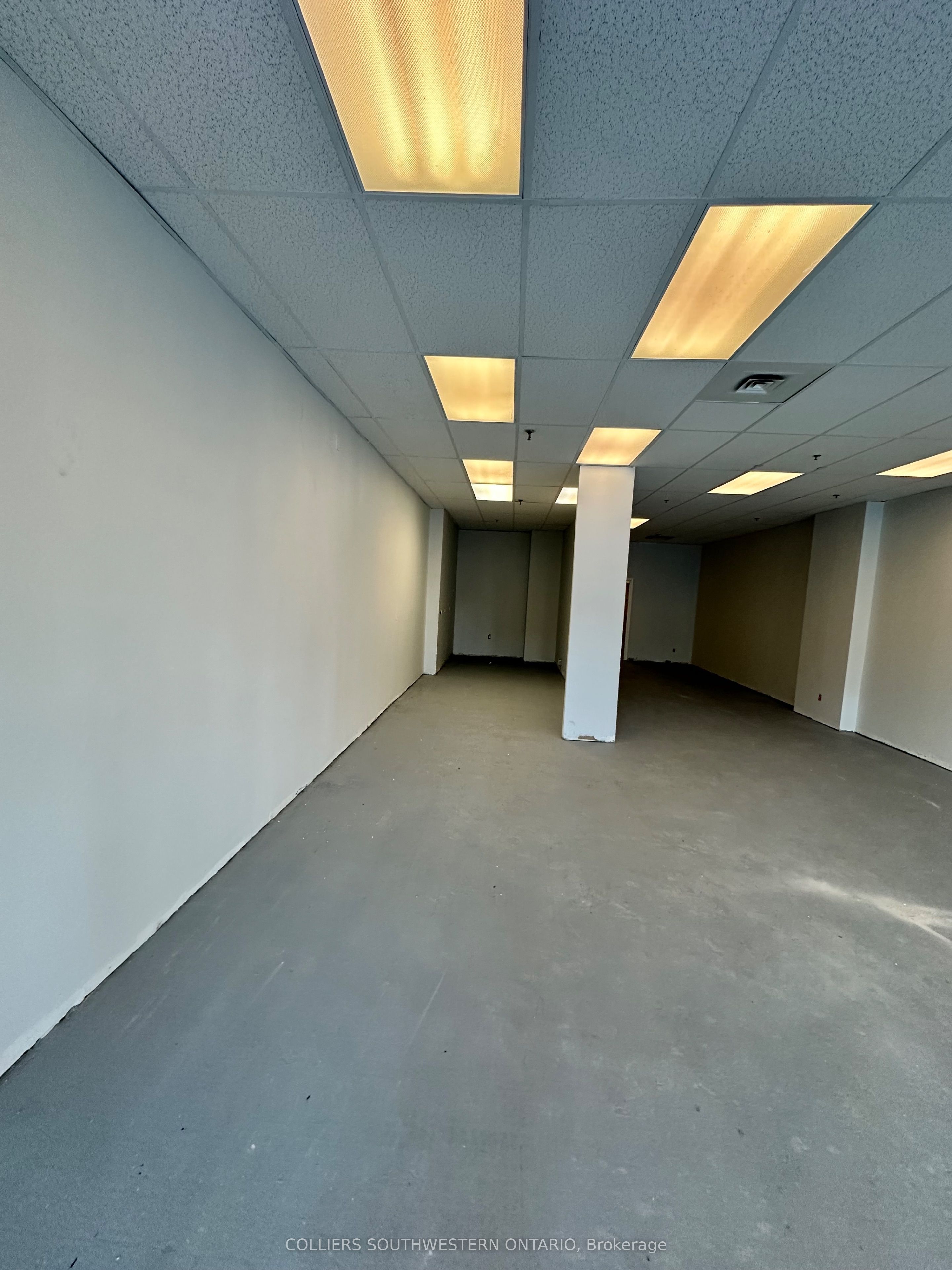 205 Oxford Street E, #C107