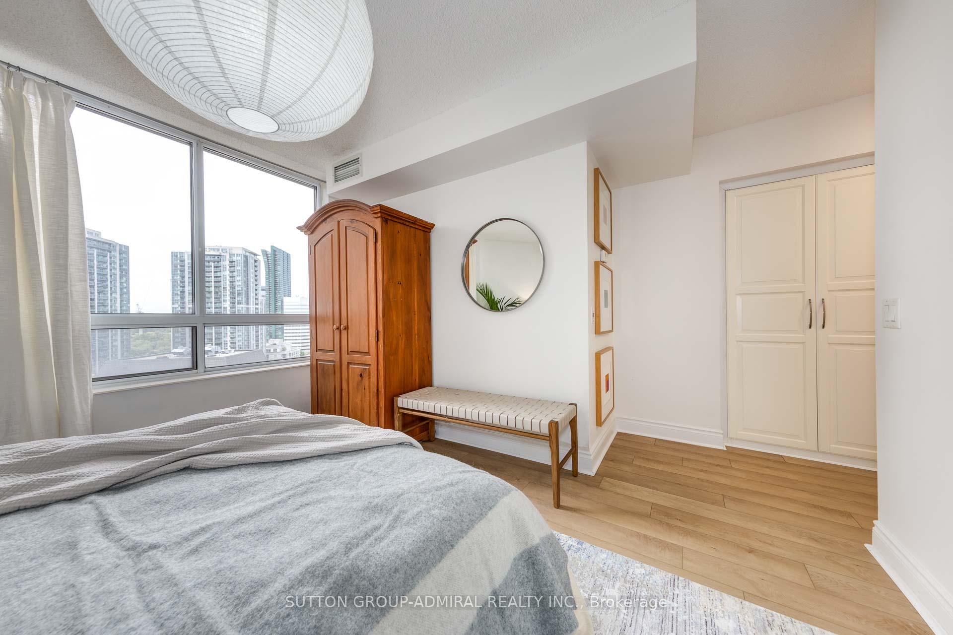 2 Bedrooms Condo at 78 Harrison Garden, Toronto For sale
