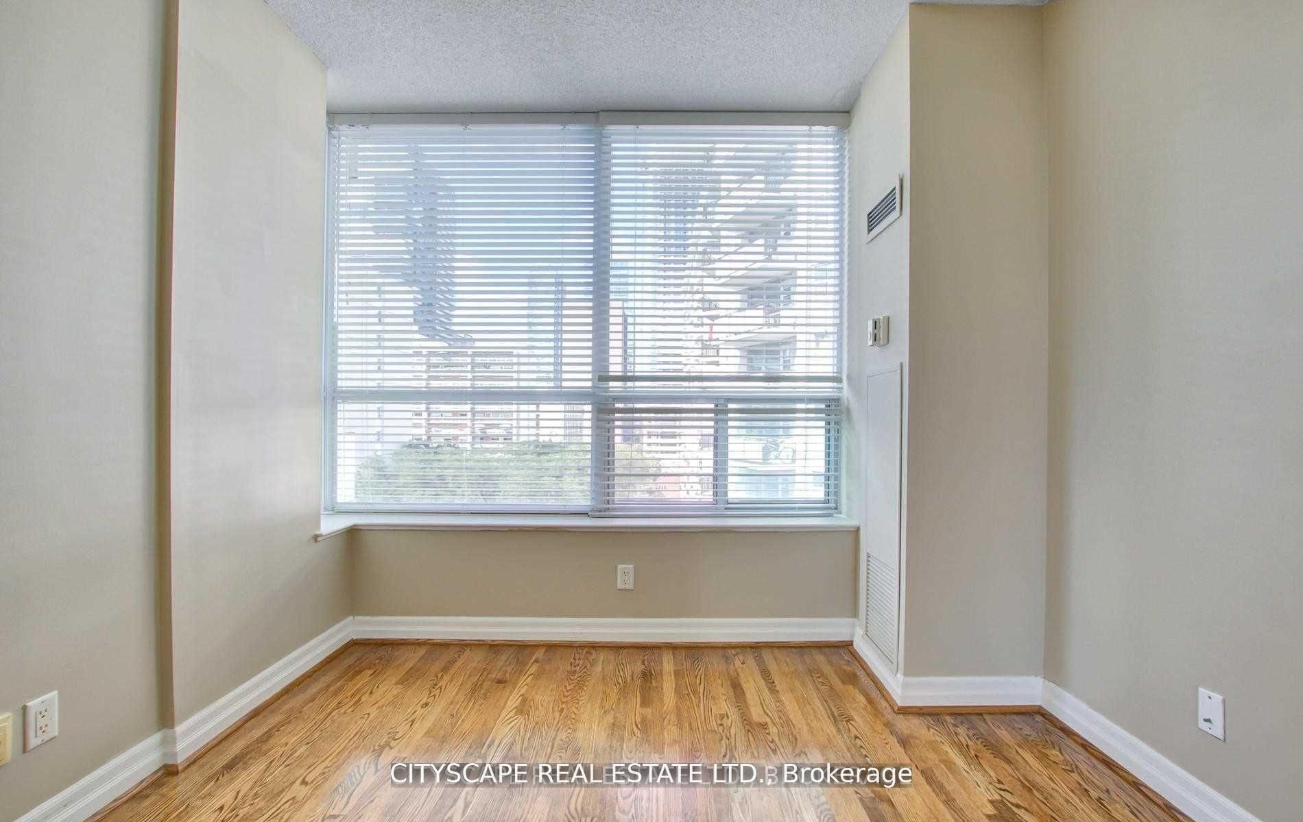 70 Alexander Street, #802
