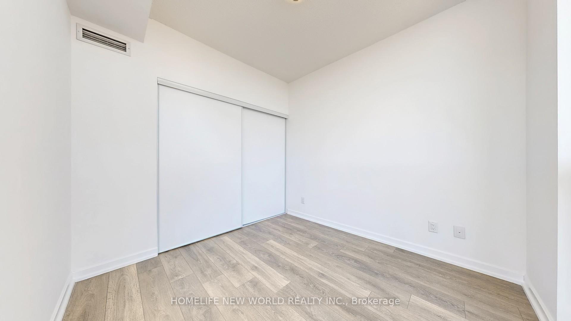 3 Bedrooms Condo at 32 Forest Manor, Toronto For sale