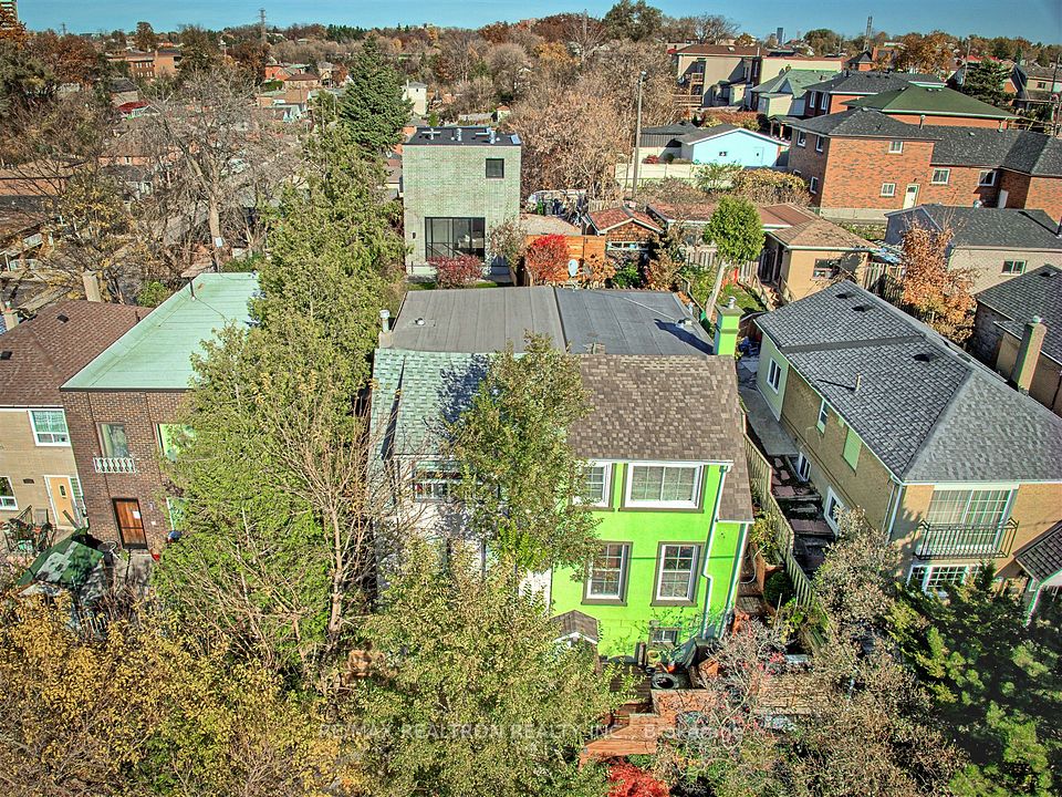 421 Silverthorn