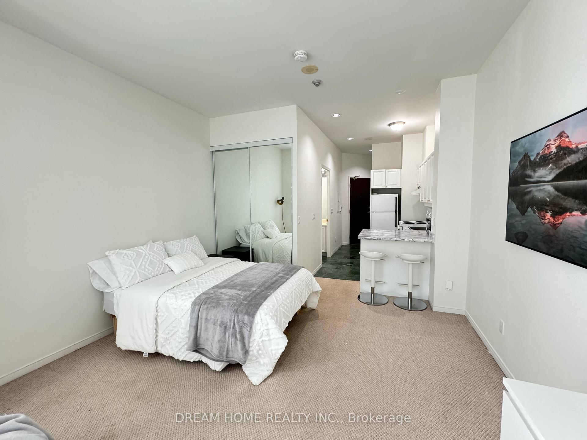 Condo at 7 King,  Toronto For sale