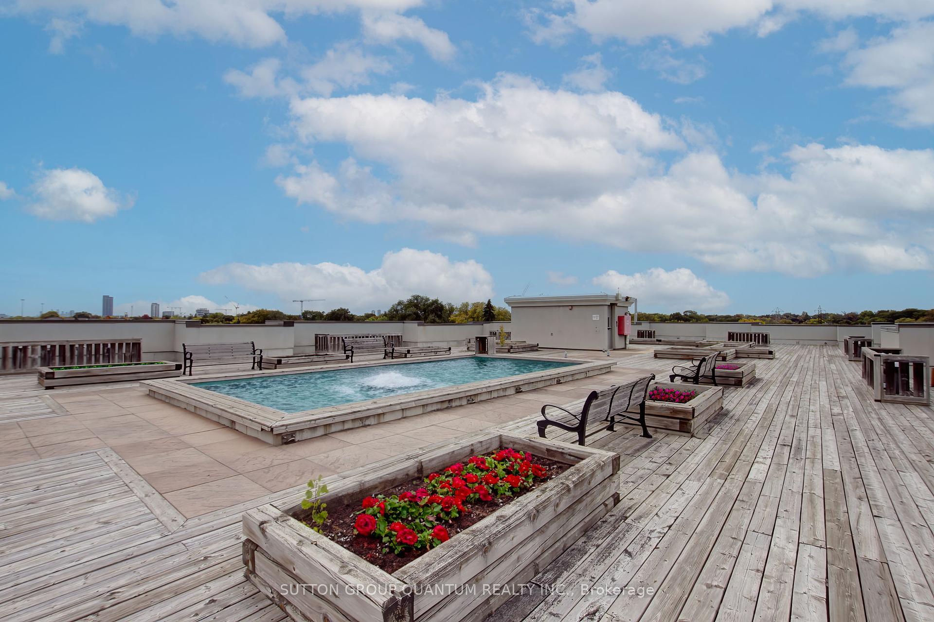 2 Bedrooms Condo at 245 Dalesford, Toronto For sale