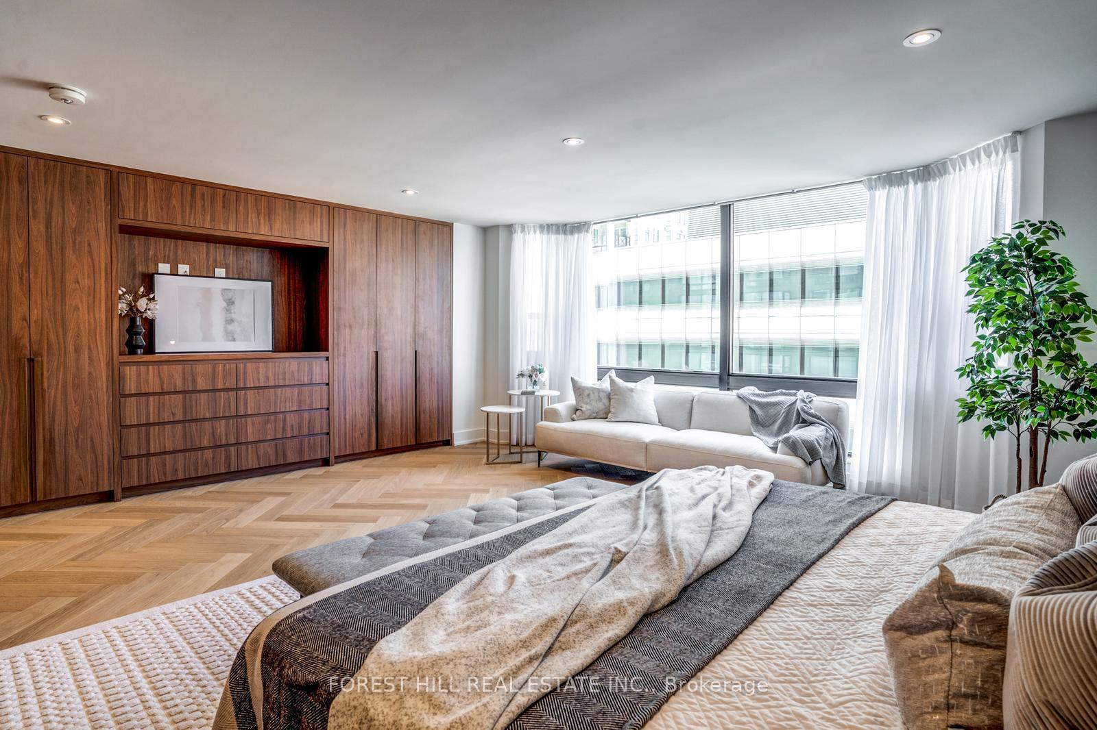 2 Bedrooms Condo at 1166 Bay, Toronto For sale
