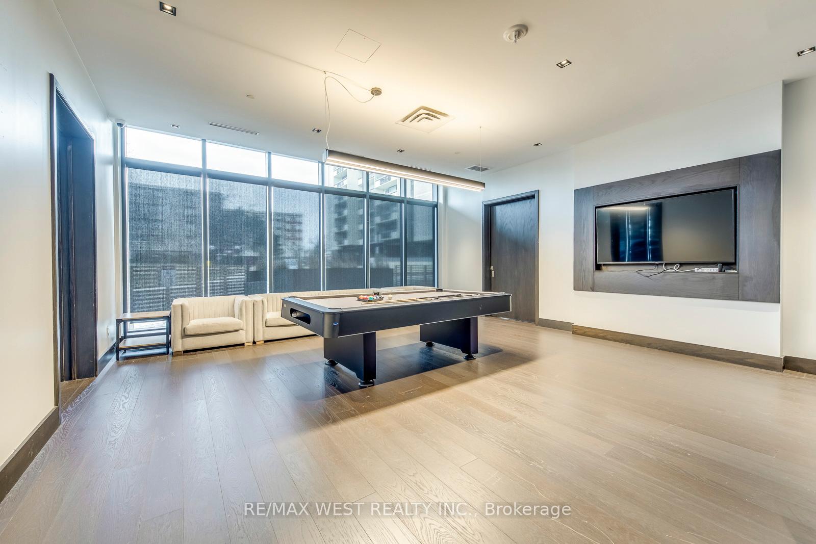 3 Bedrooms Condo at 1461 Lawrence, Toronto For sale