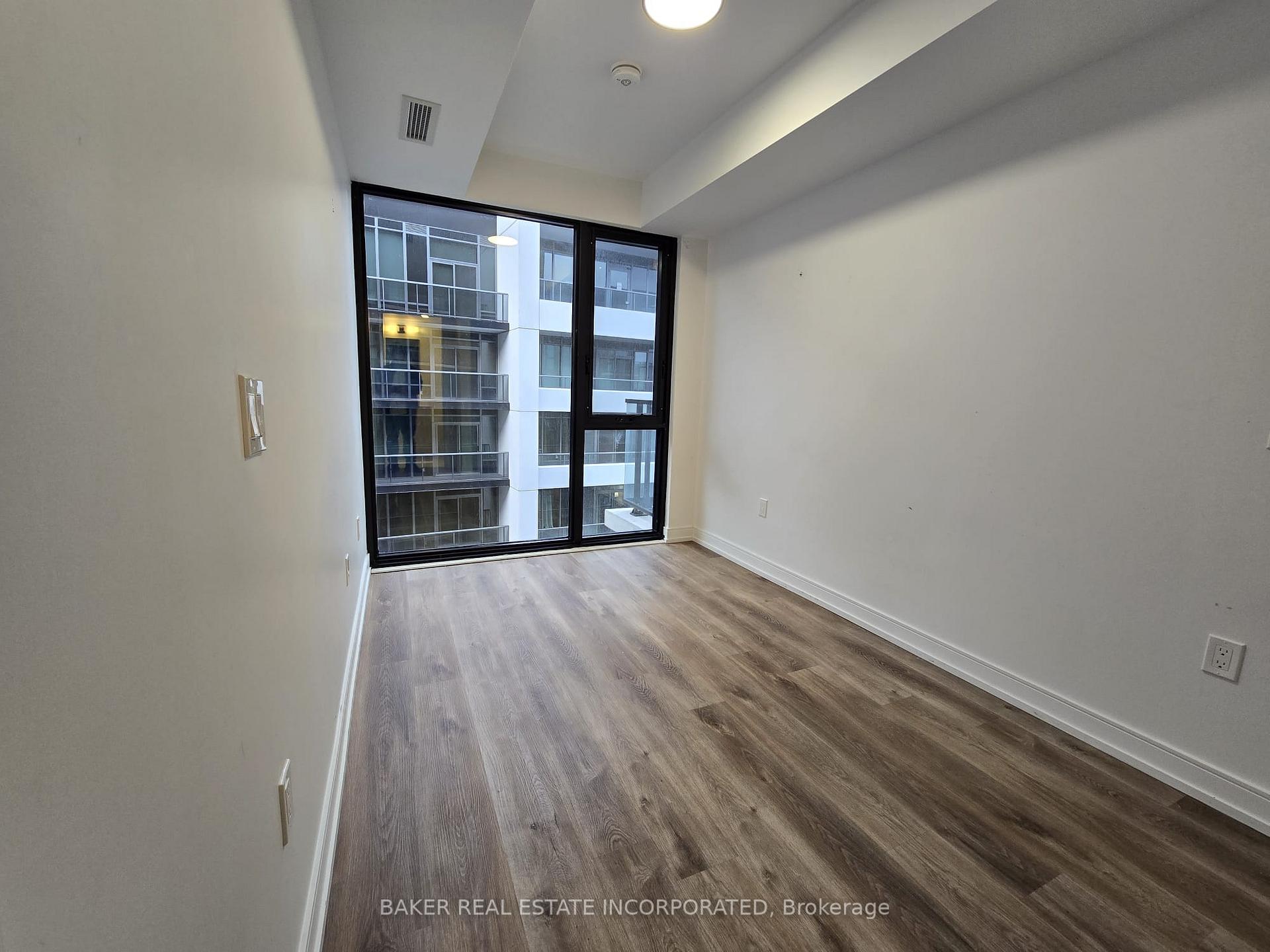2 Bedrooms Condo at 1 Jarvis, Hamilton For sale