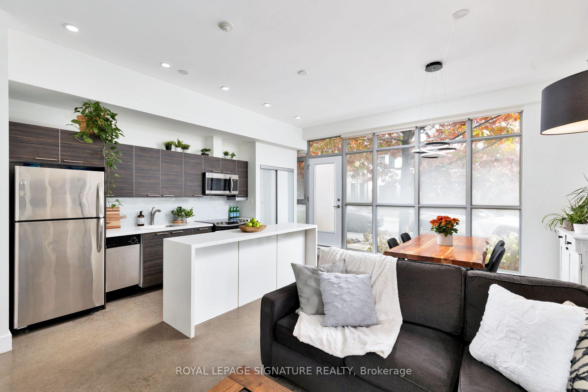 2 Bedrooms Condo at 52 Sumach,  Toronto For sale