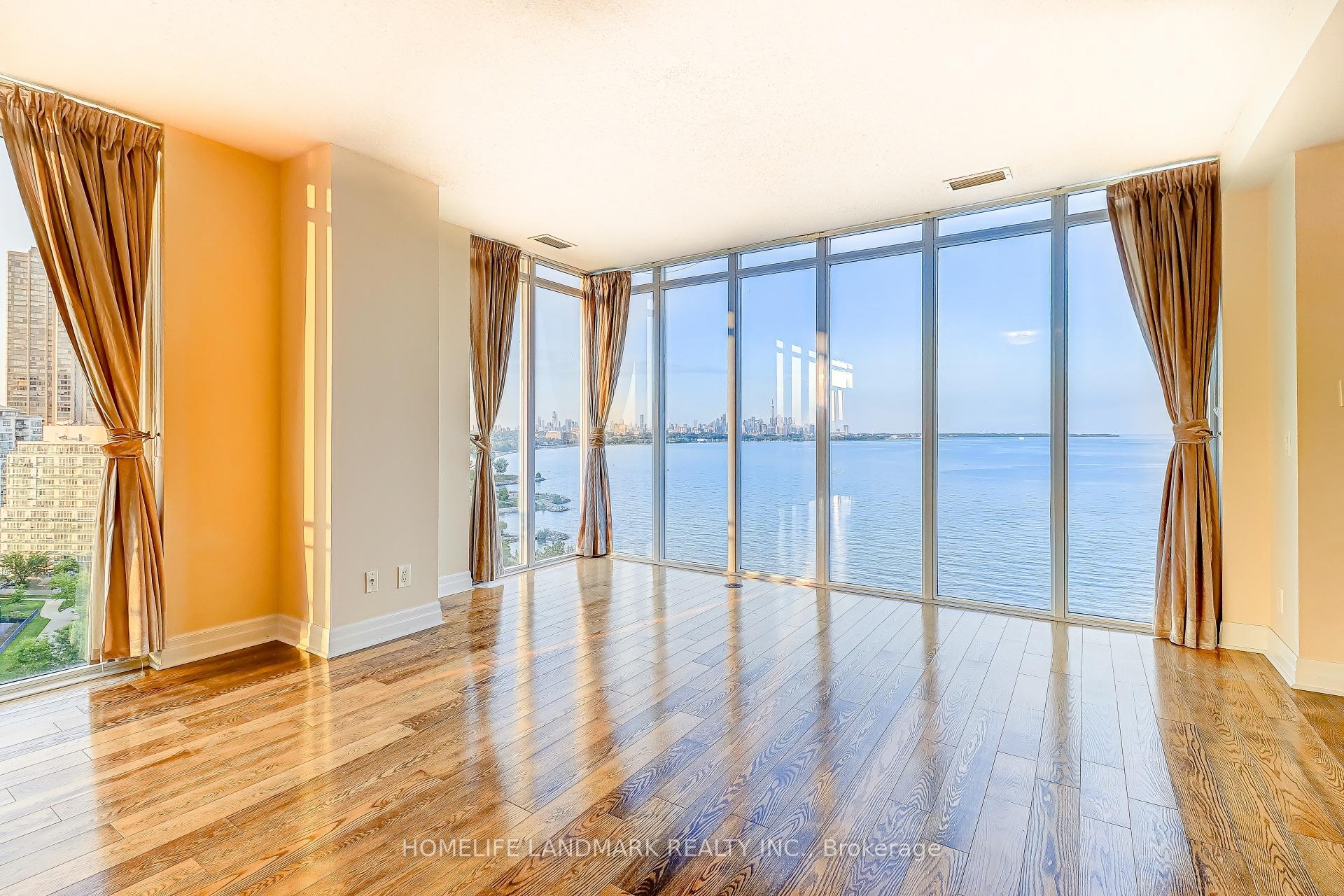 3 Bedrooms Condo at 58 Marine Parade, Toronto For sale