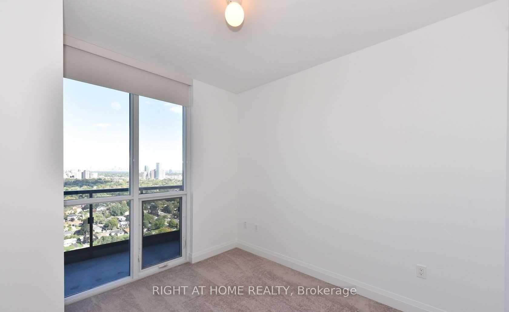 2 Bedrooms Condo at 9 Valhalla Inn, Toronto For sale