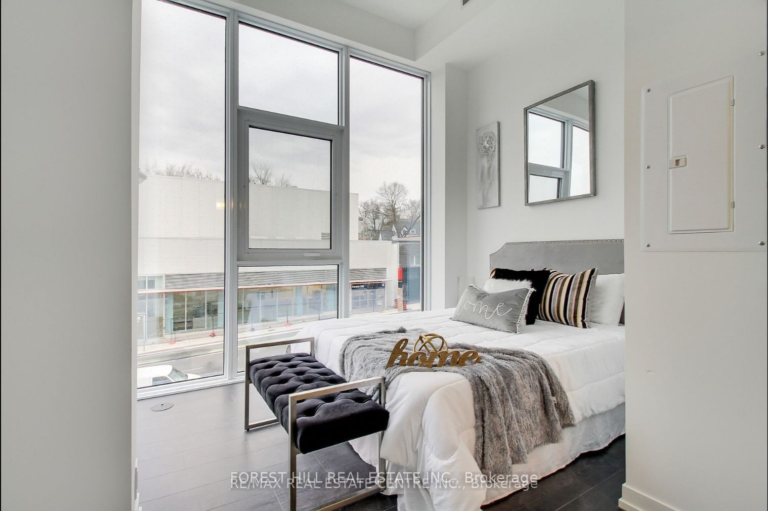 2020 Bathurst Street, #211