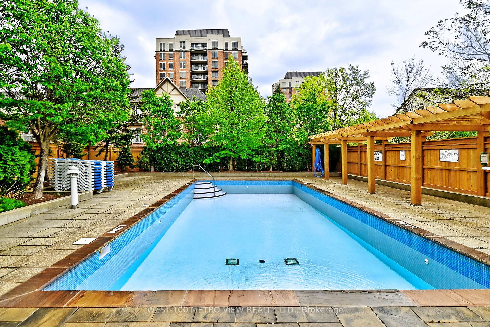 2 Bedrooms Condo at 2365 CENTRAL PARK, Oakville For sale