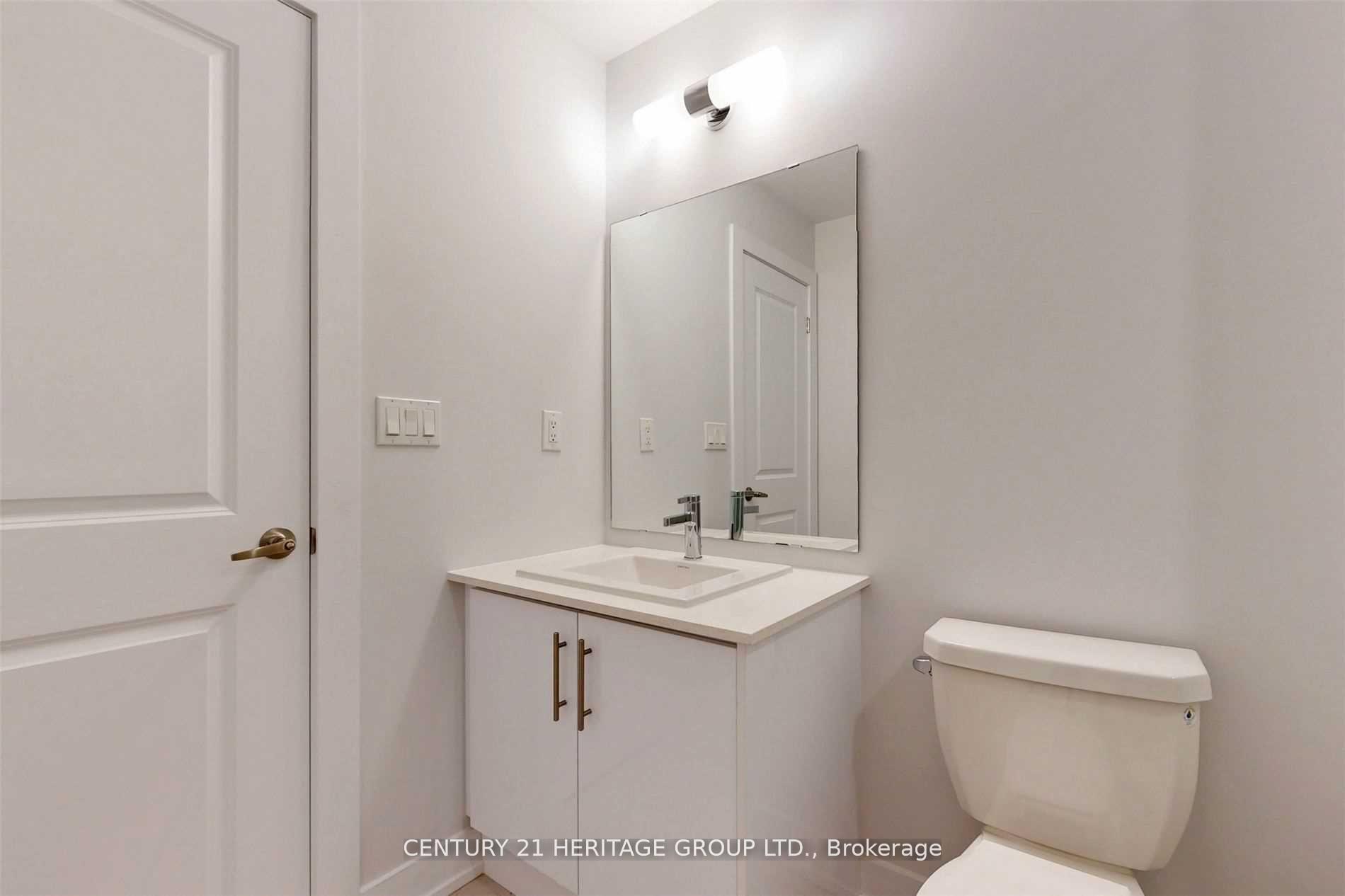 3 Bedrooms Condo at 9590 Islington, Vaughan For sale