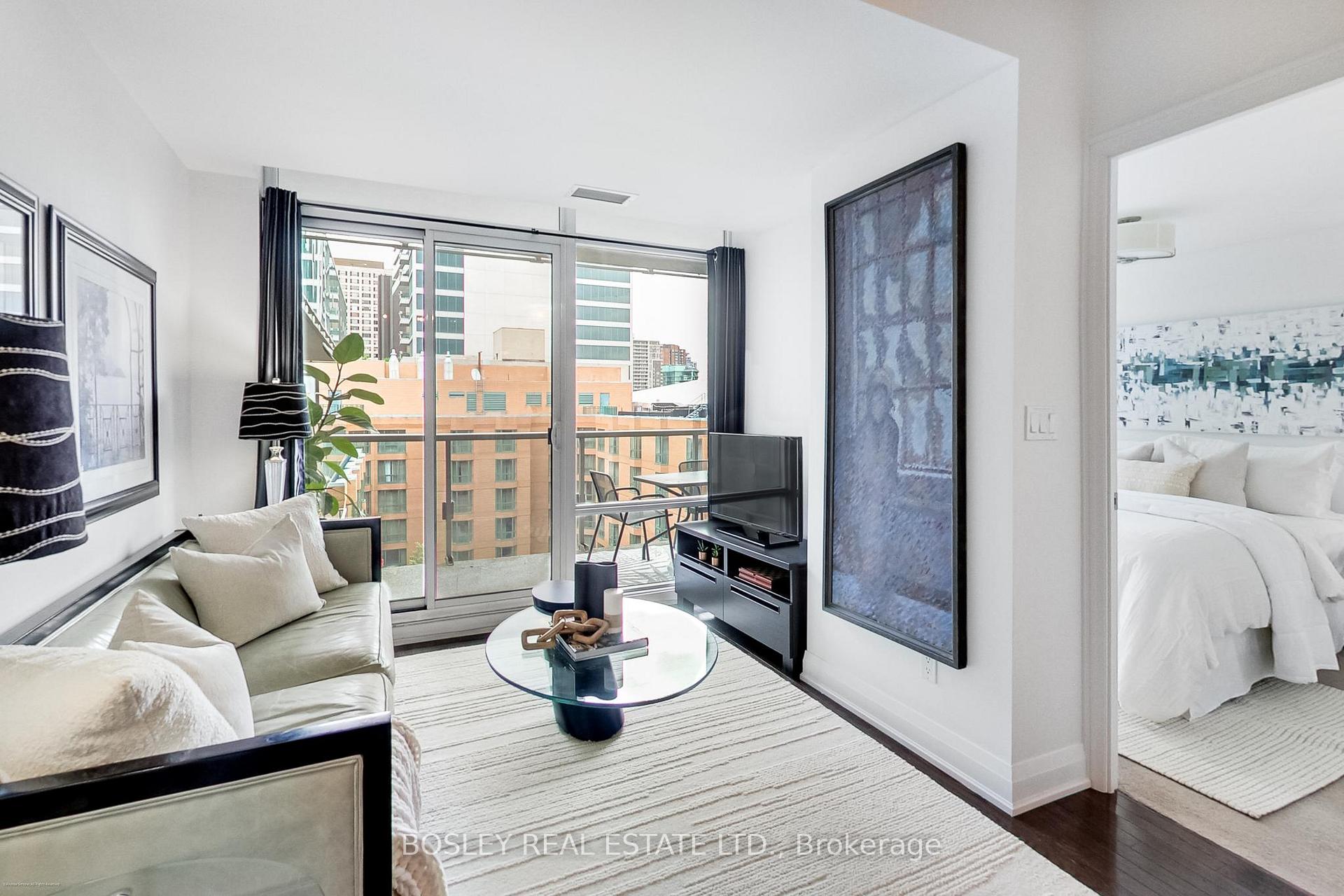 2 Bedrooms Condo at 1 Bedford, Toronto For sale