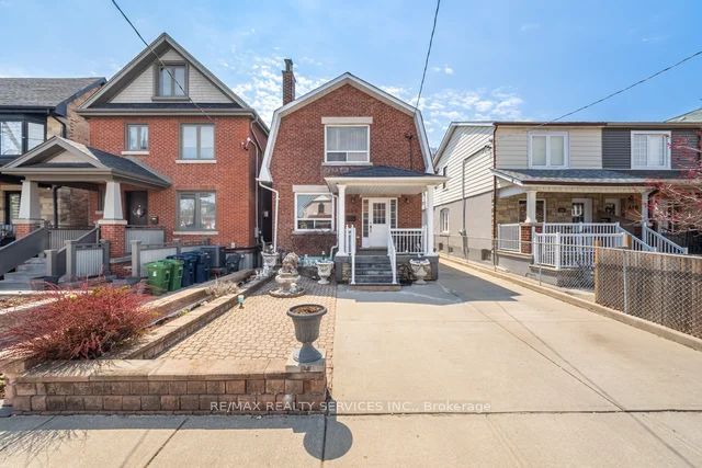 444 Maybank Avenue, Toronto, ON M6N 3S8