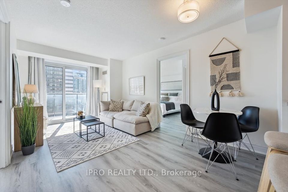 15 Greenview