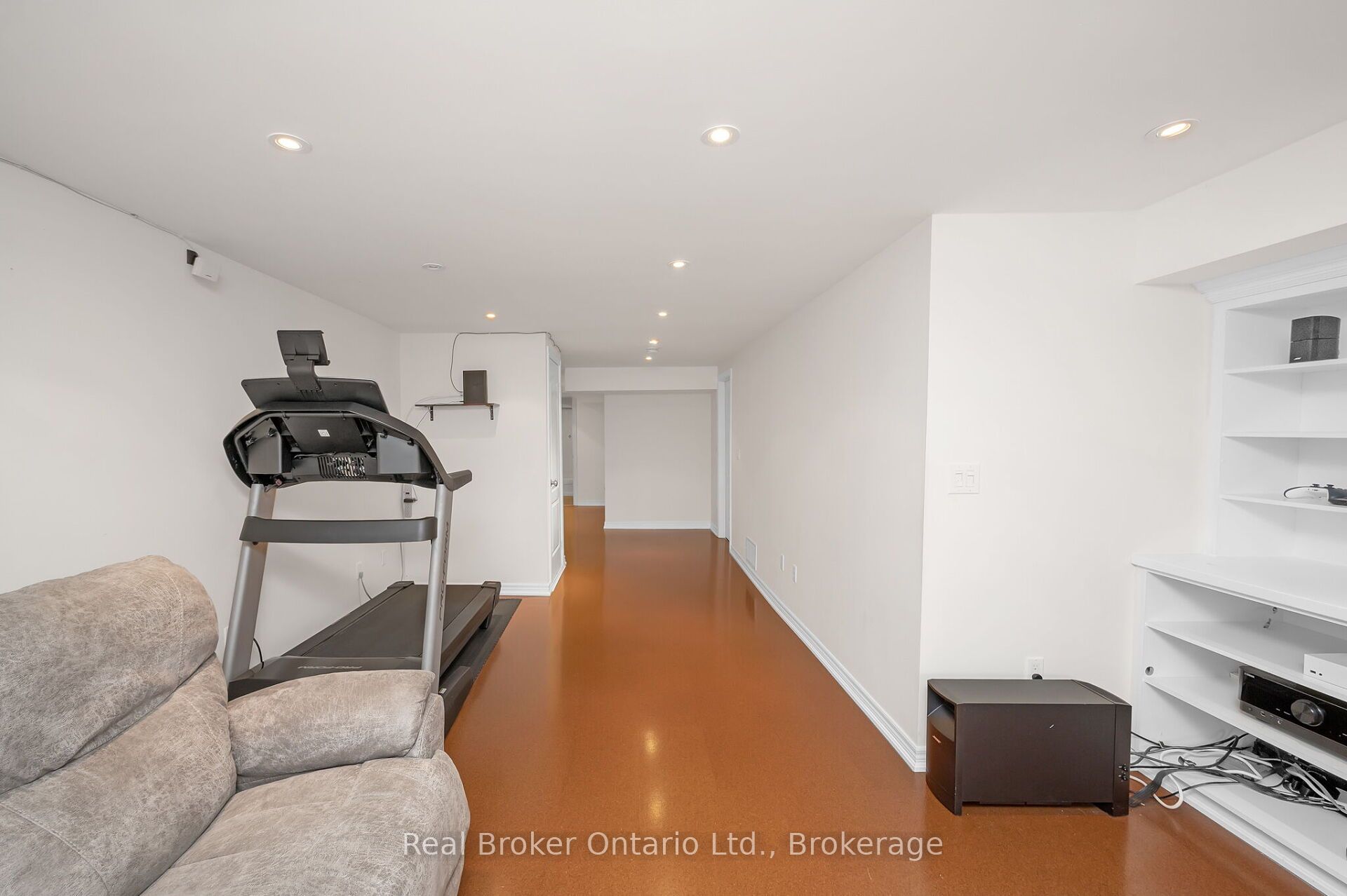 710 Spring Gardens Road, #98