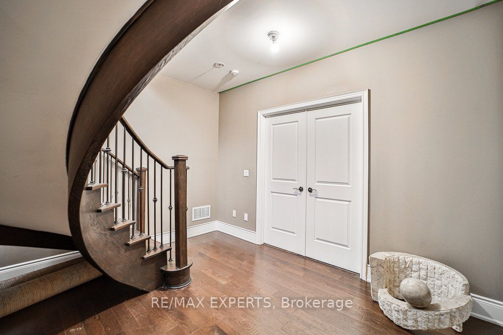 28 Pendergast Court