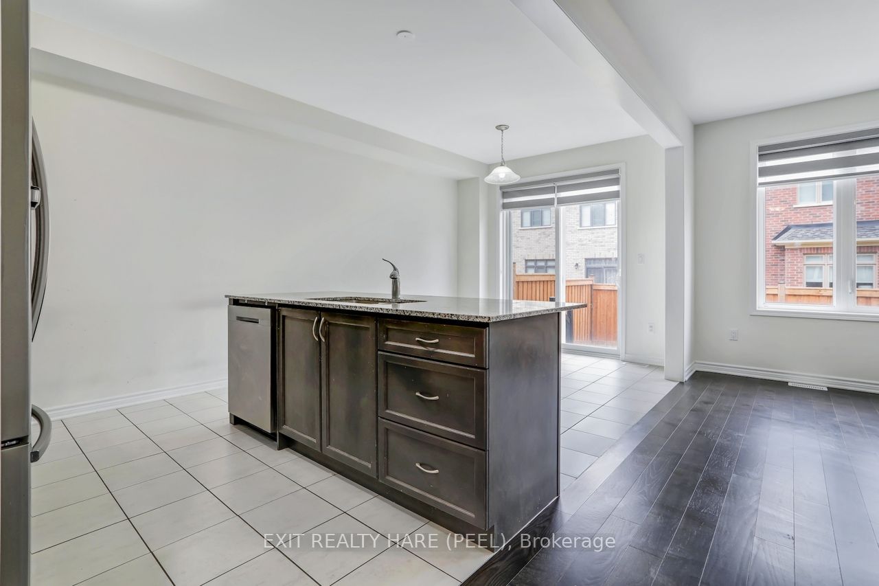 40 Speckled Alder Street