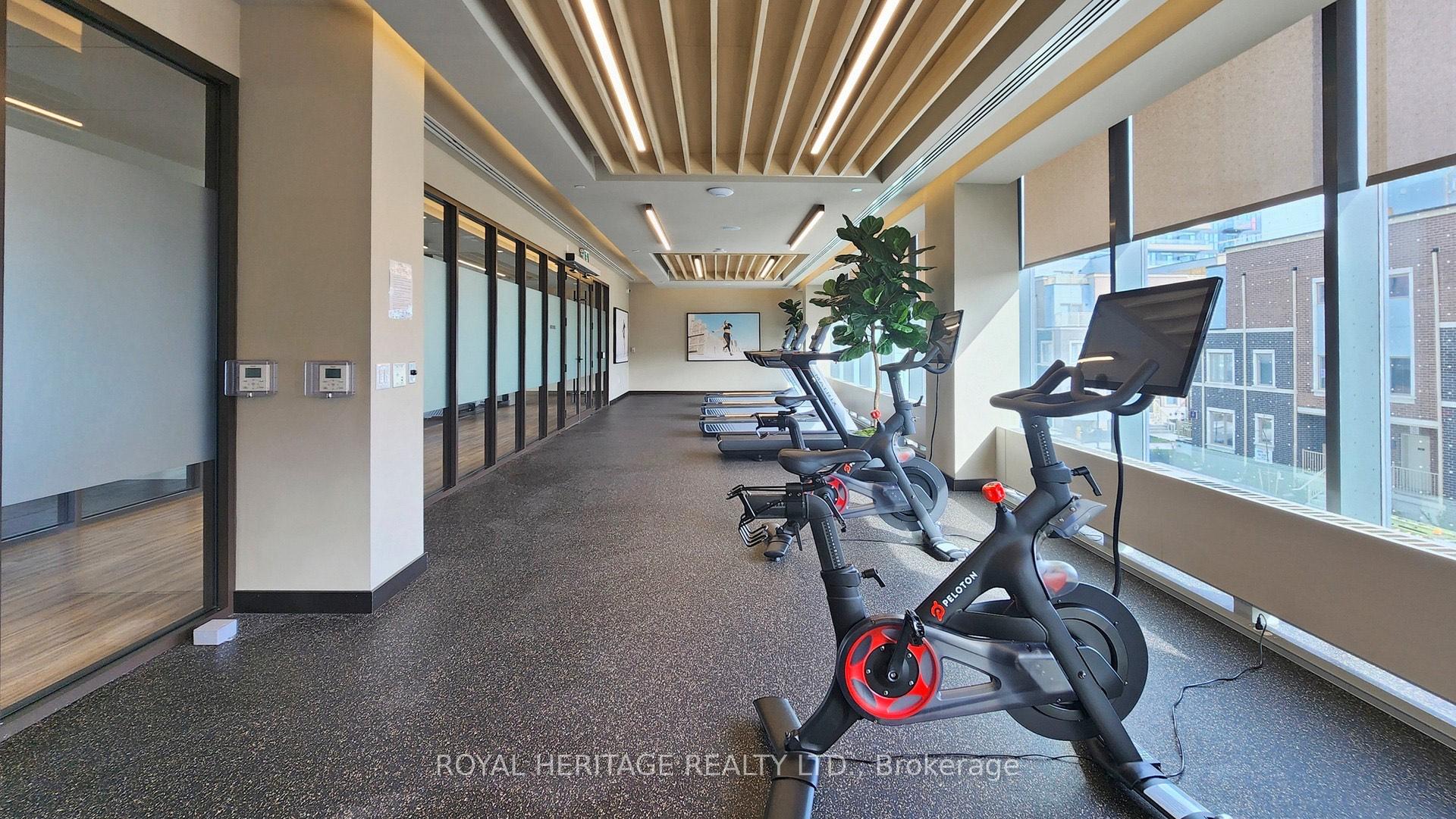 2 Bedrooms Condo at 10 Honeycrisp,  Vaughan For sale