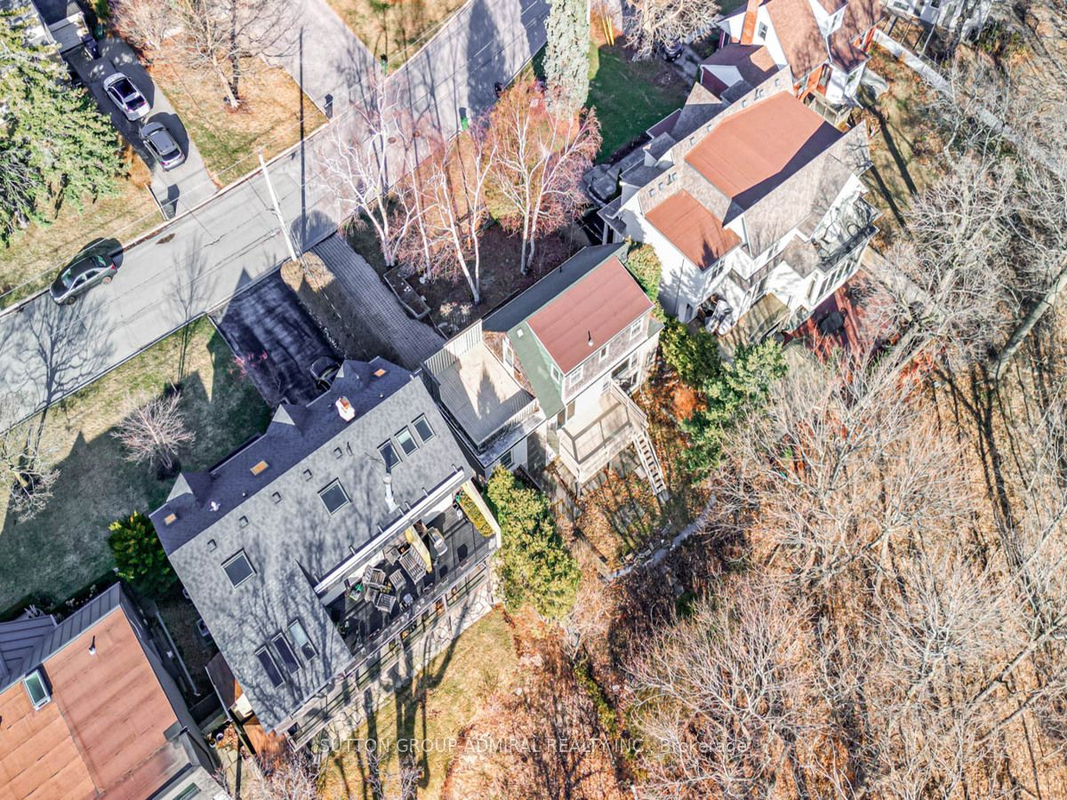 21 Fenwood Heights