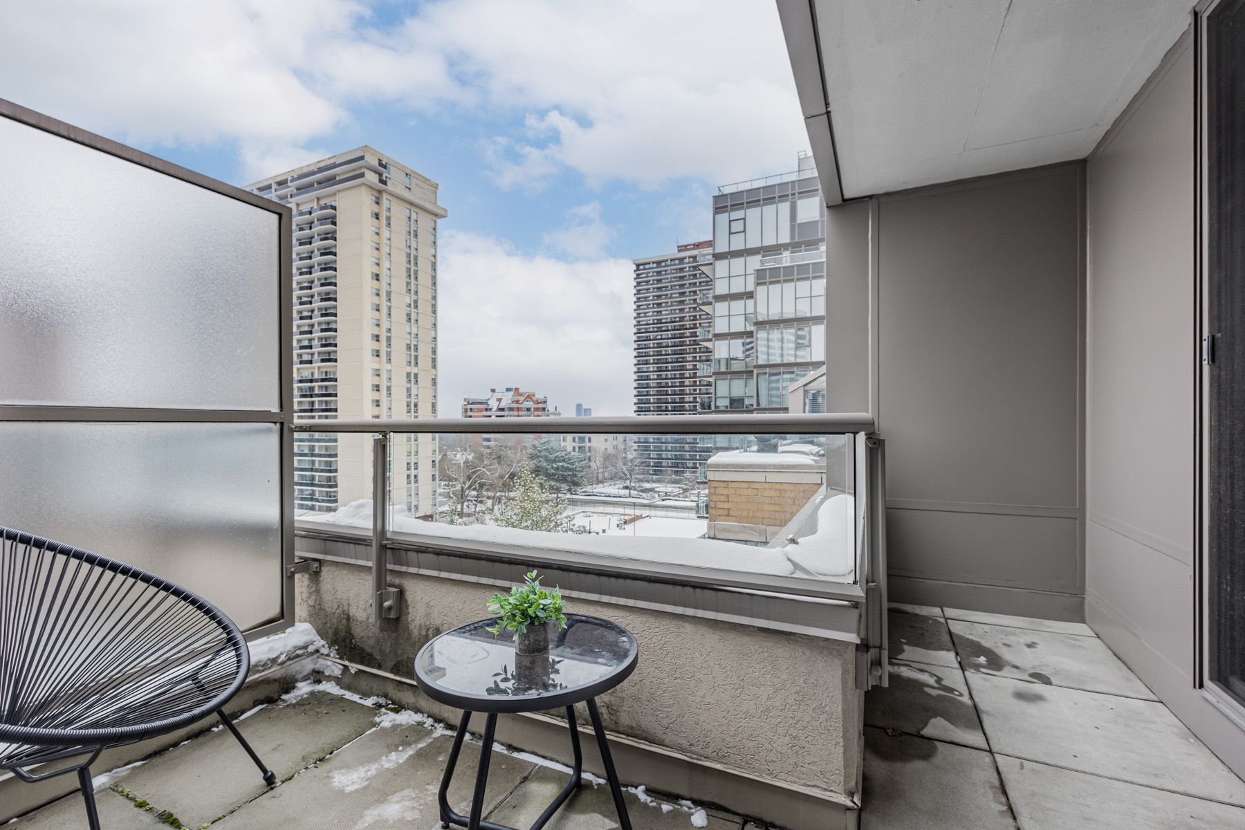 5 Rosehill Avenue 910