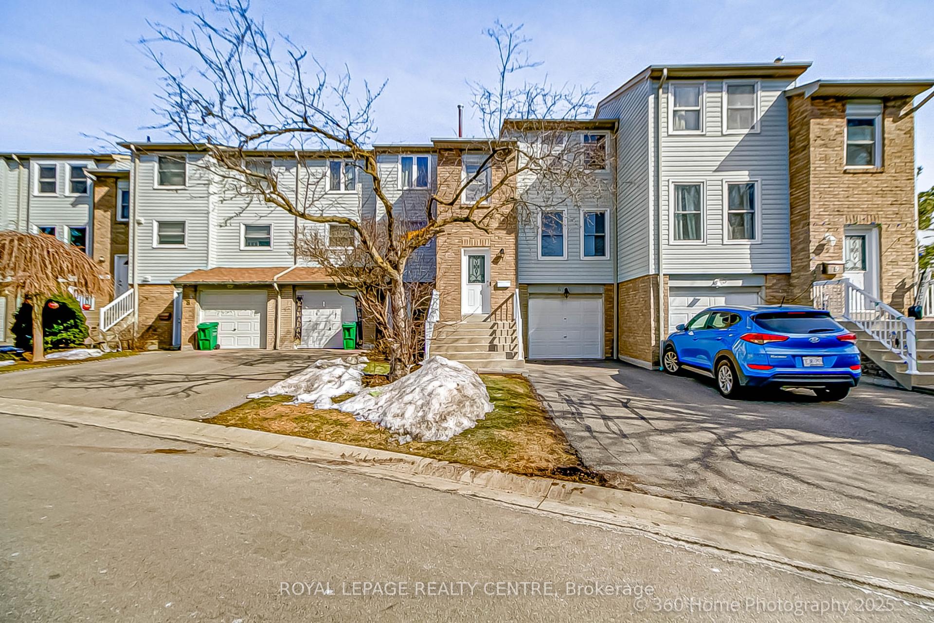 3 Bedrooms Condo at 5878 Montevideo, Mississauga For sale