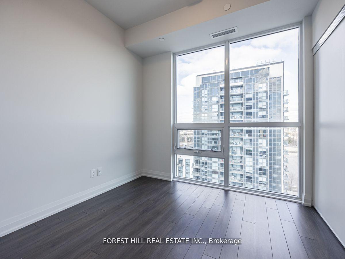 3 Bedrooms Condo at 10 Meadowglen, Toronto For sale