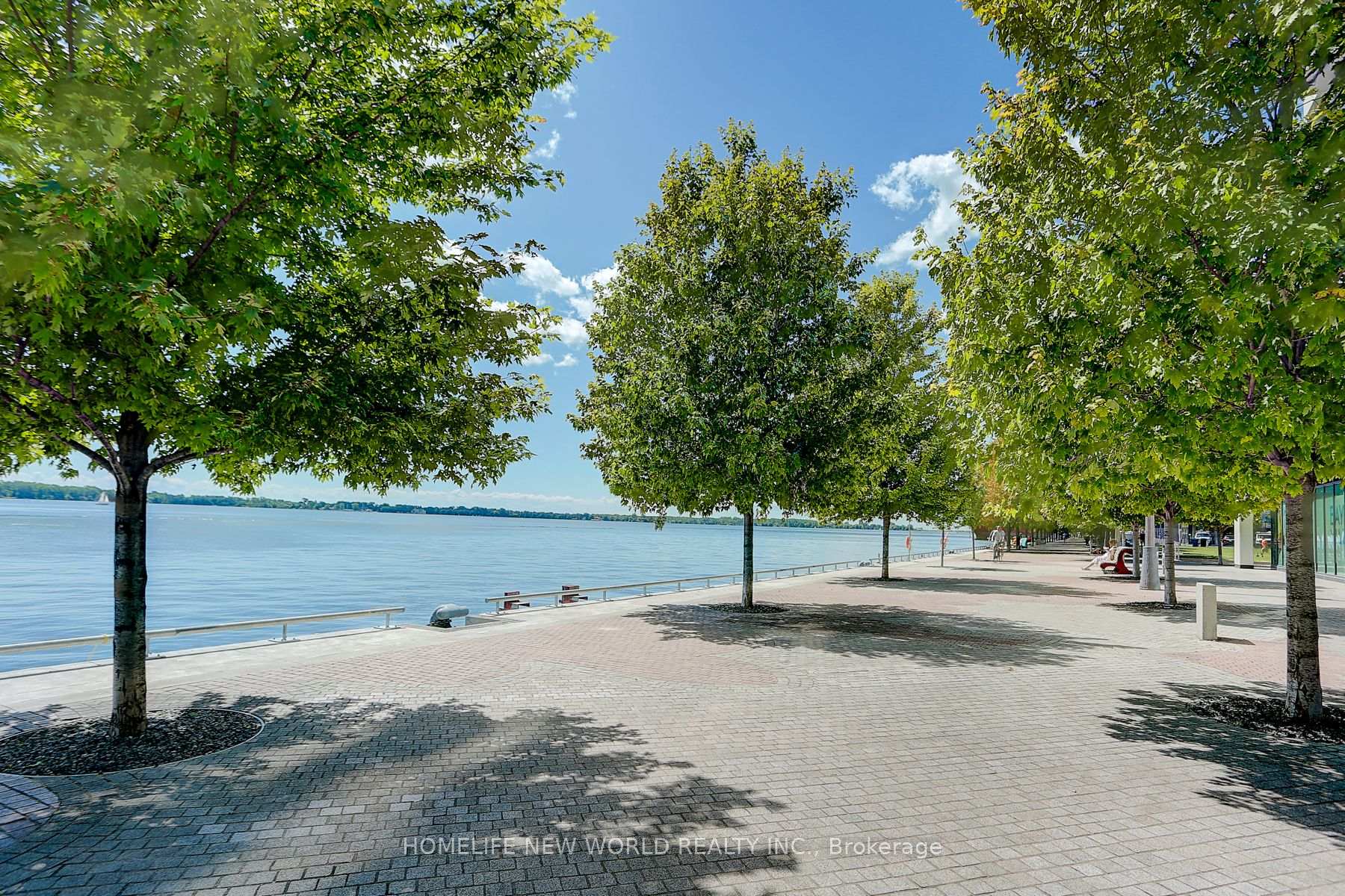 1 Bedroom Condo at 15 Queens, Toronto For sale