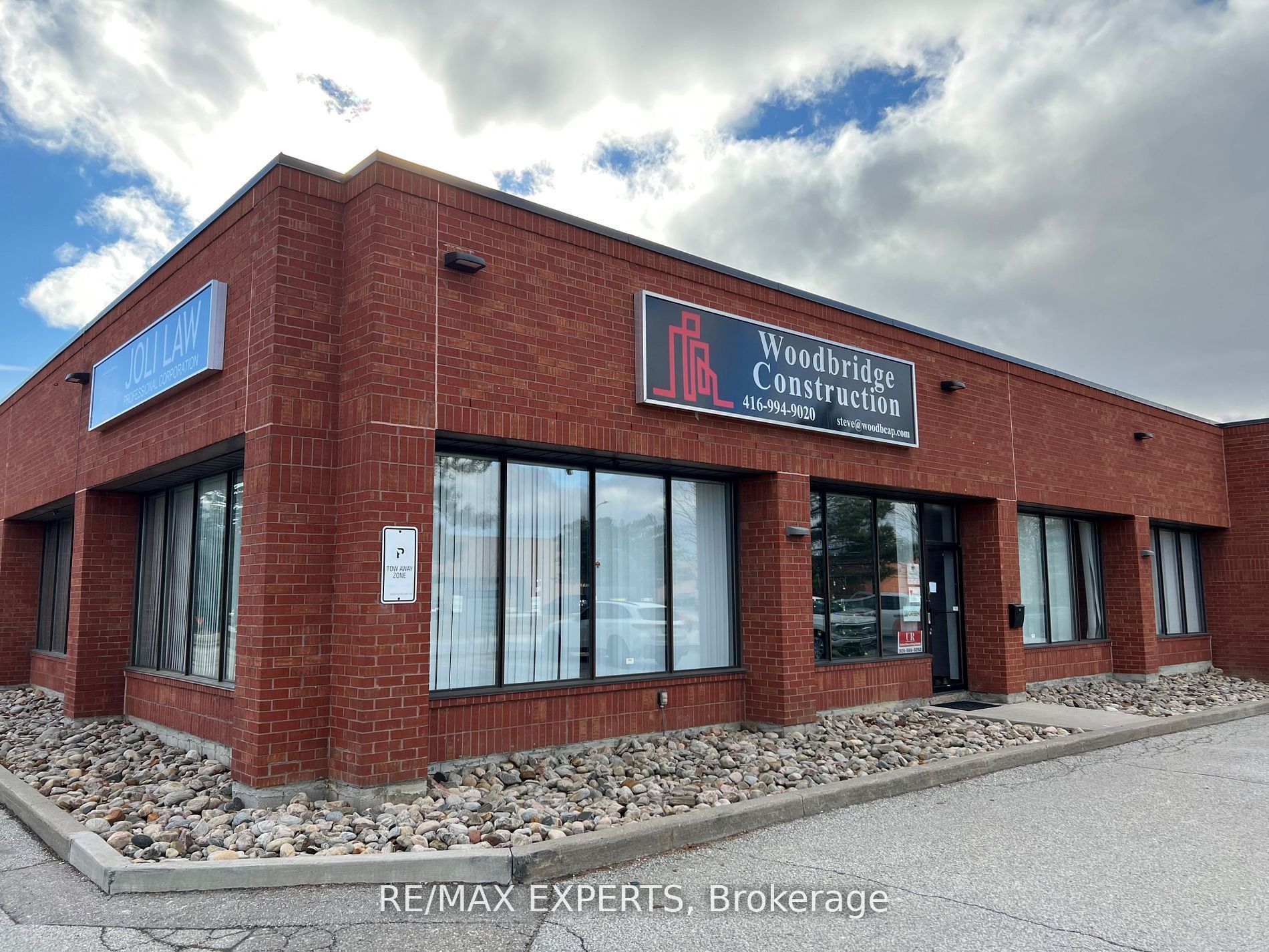 100 Marycroft Avenue 1E