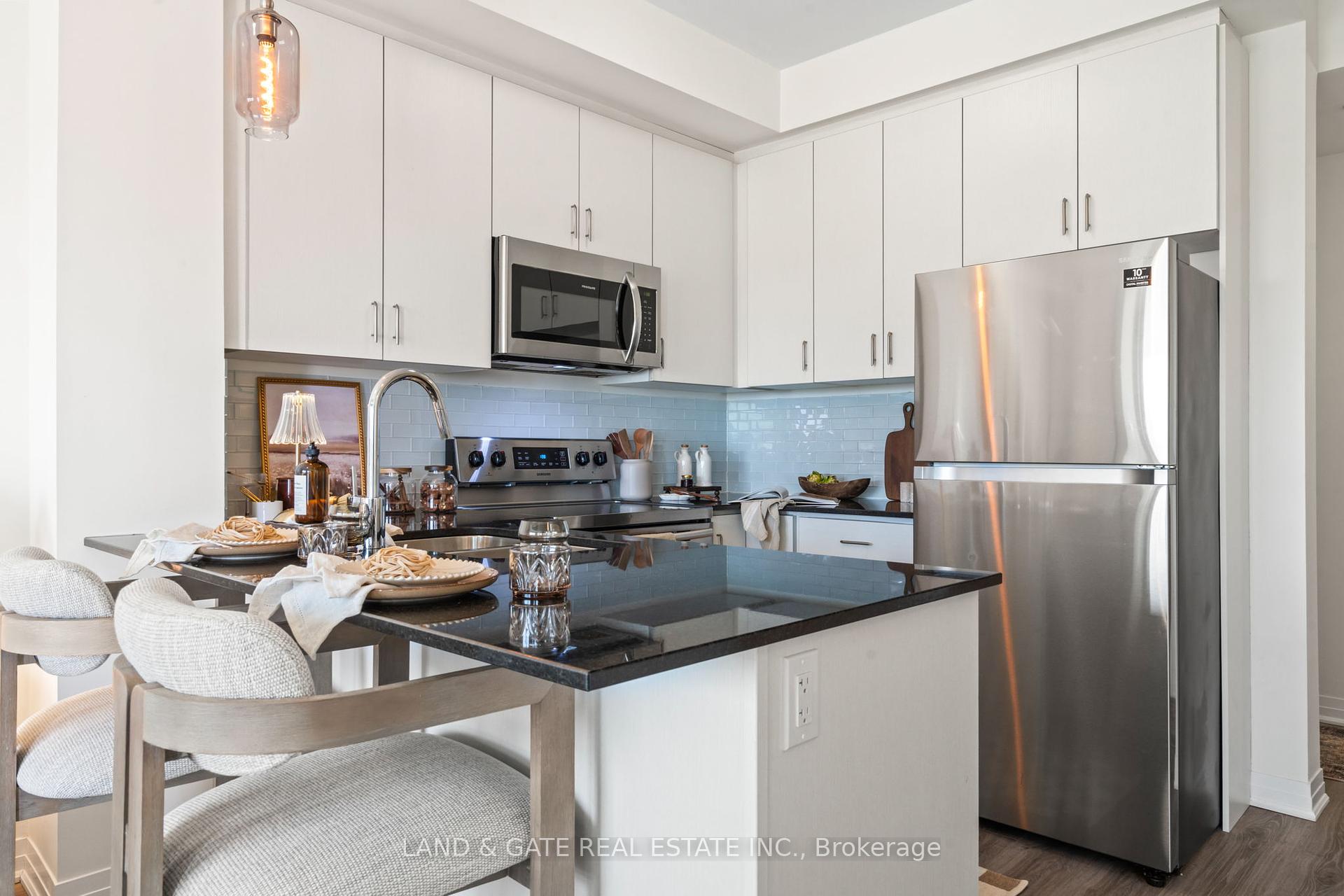 1 Bedroom Condo at 128 Grovewood, Oakville For sale