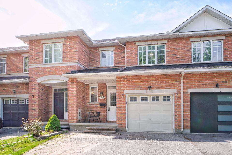 192 DEERCROFT