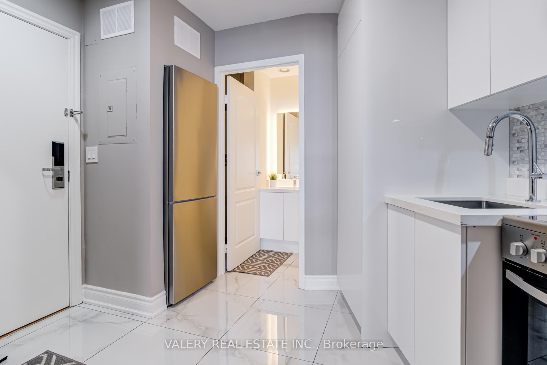 Condo at 1 King, Toronto For sale