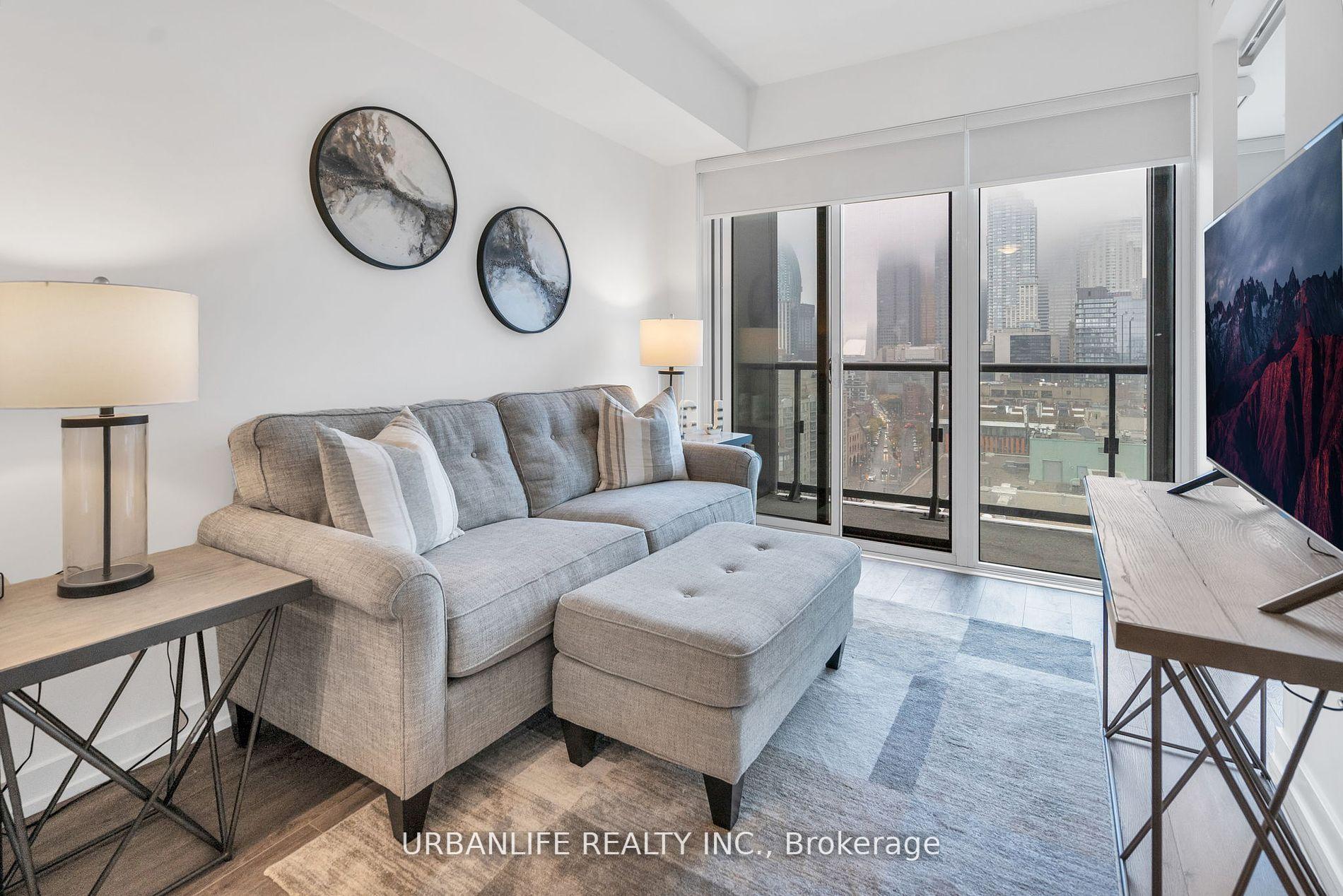 1 Bedroom Condo at 158 Front,  Toronto For sale