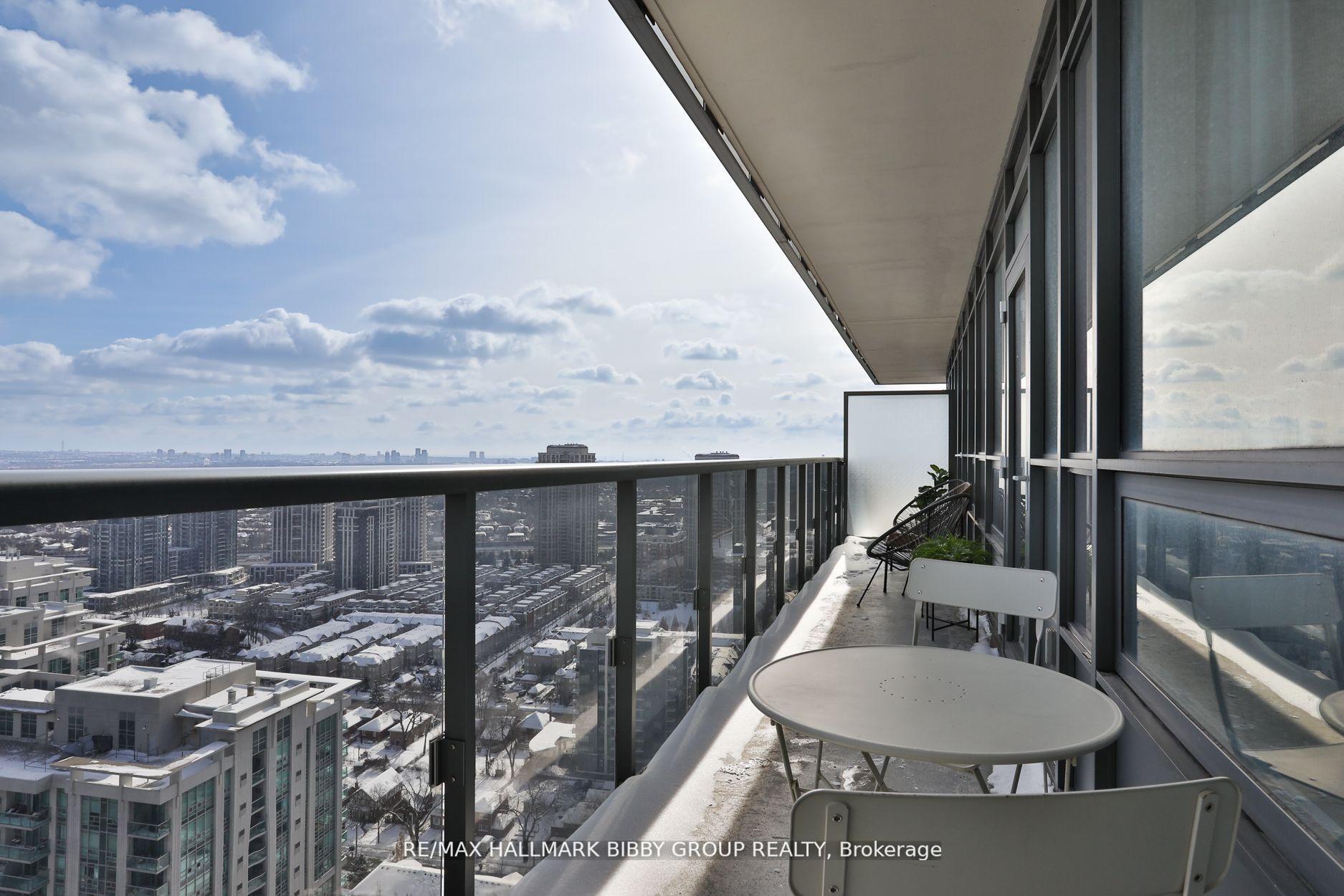 2 Bedrooms Condo at 2 Anndale, Toronto For sale