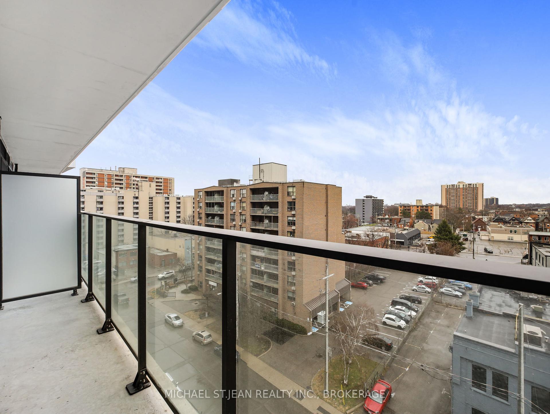 1 Bedroom Condo at 1 Jarvis,  Hamilton For sale